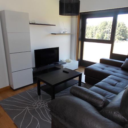 Piso Rosalia De Castro Apartment Аларис Екстериор снимка